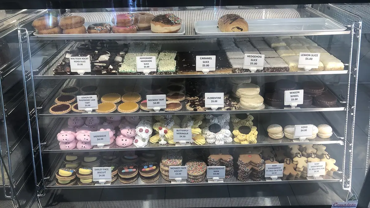 Newlands Home Bakery – bakery in Shaw, Newton Mearns
